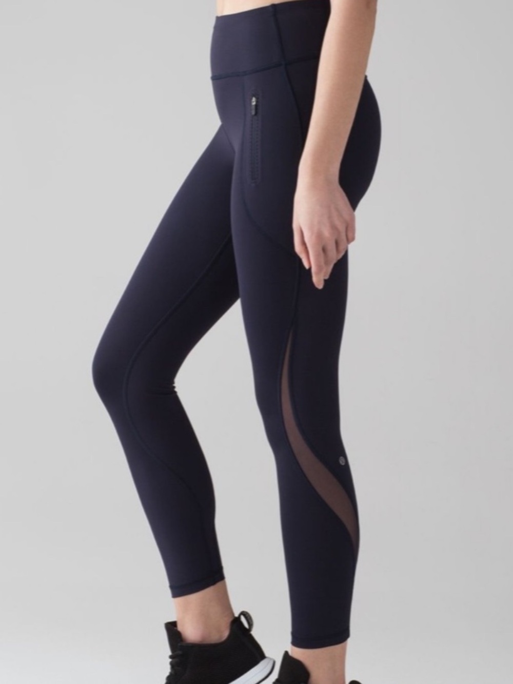 Lululemon Invigorate 7/8 Tight Blue Leggings Size 6